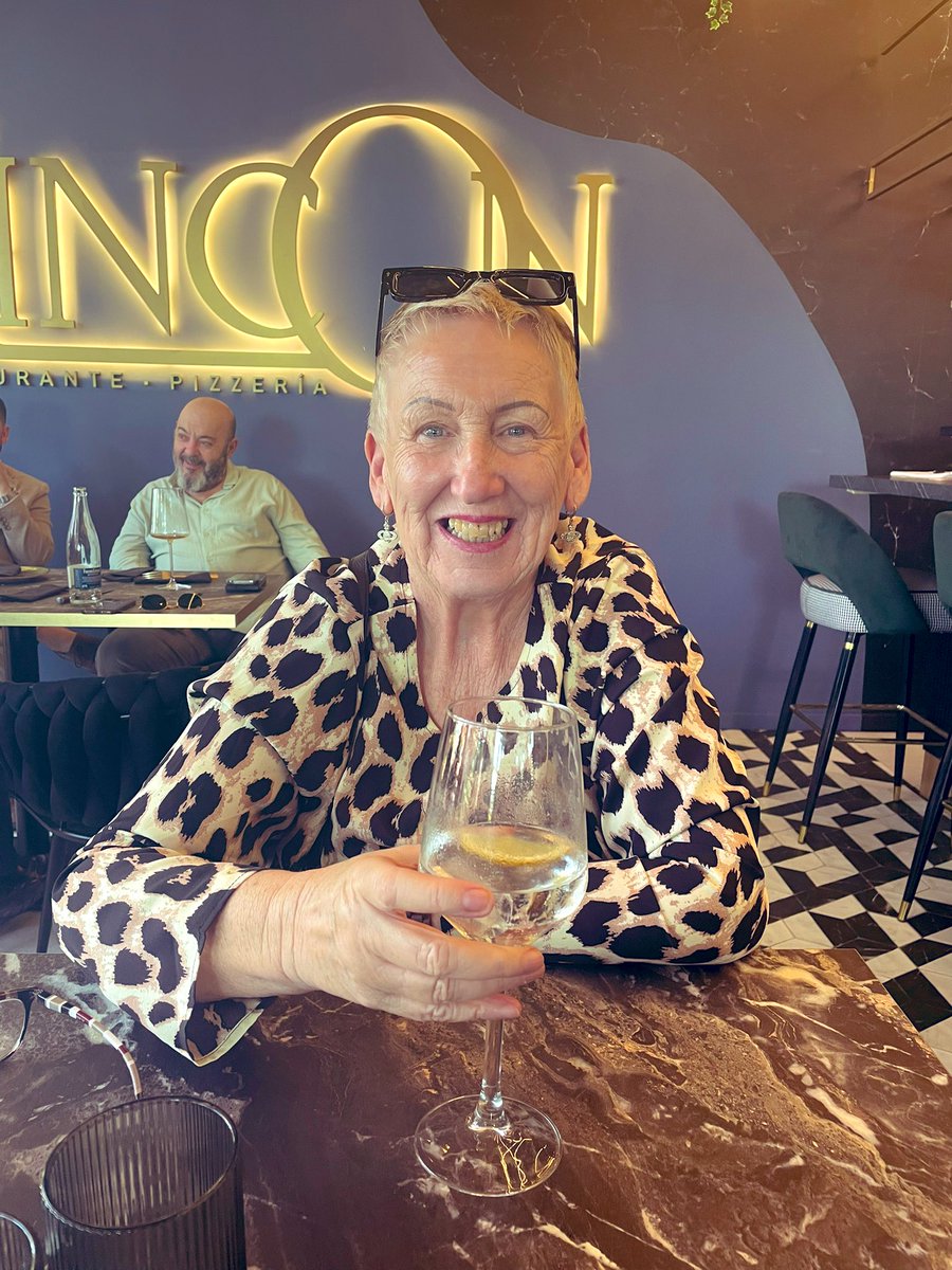 CathyMac 🥂 tweet media