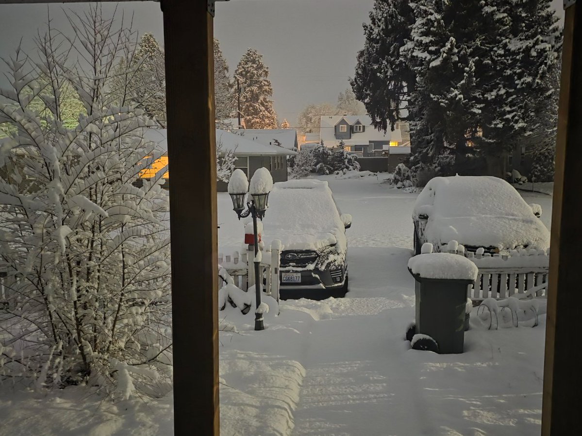 Matt who loves tacos so much he moved to Mexico. tweet media