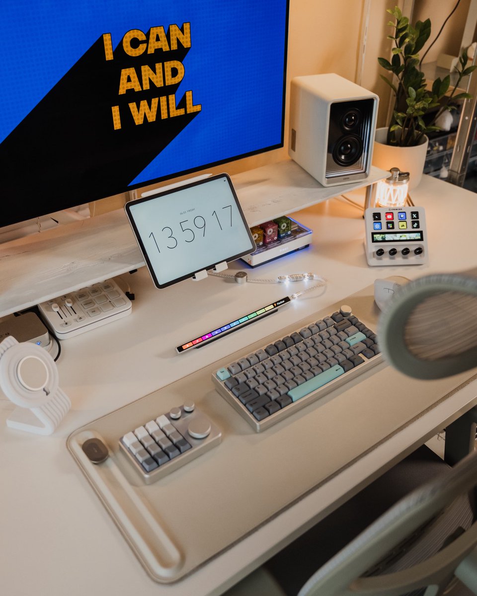 techjee_ tweet media