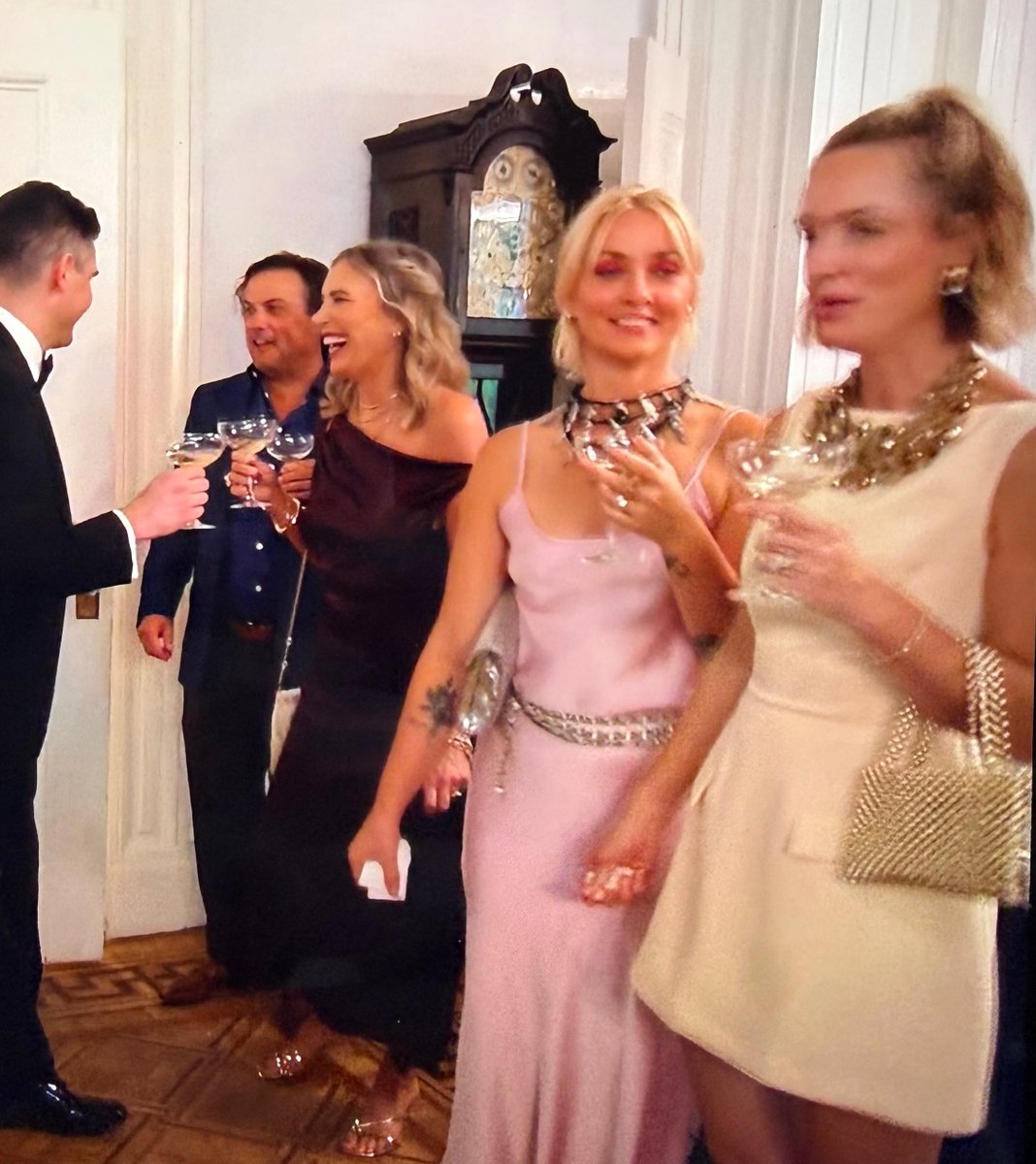 Bravologist tweet media