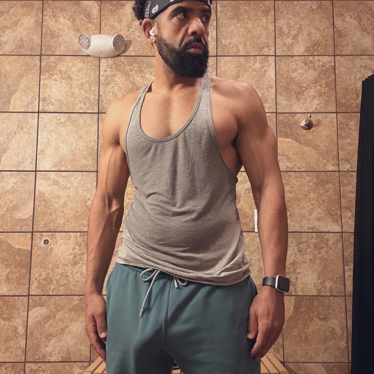 DiRTYDRiZZY 💜 tweet media