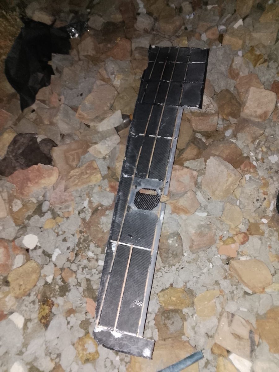 SiyasiAinak's tweet photo. Update: Pakistan Air Defence successfully downed two rogue UAVs in Rawalpindi/Islamabad airspace. Threat eliminated mid-air, no casualties or damage. Public is safe—security forces are fully alert and in command. #PakistanAirDefence #NationalSecurity https://t.co/JphSWyxev1
