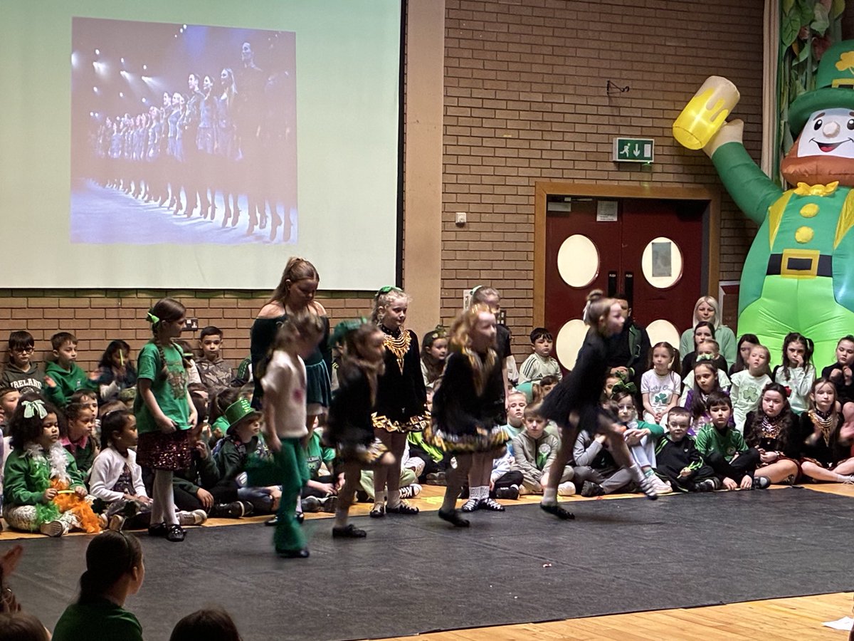 Christ the Redeemer tweet media