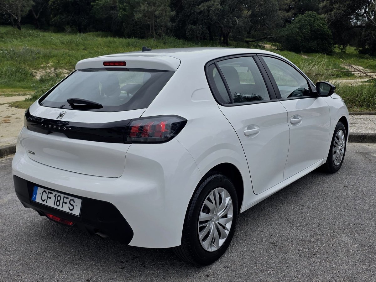 Carro para venda 🚘 
Mais informações mensagem privada 
Carro apenas com 81.000km