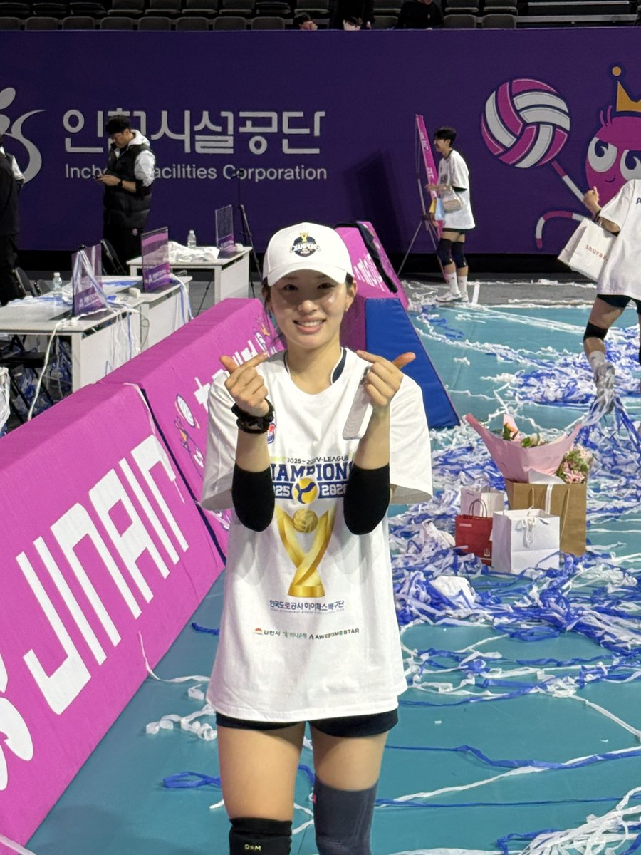 _ssypz's tweet photo. 쩐랑해요 🫰🏾 https://t.co/imXUSURnP5
