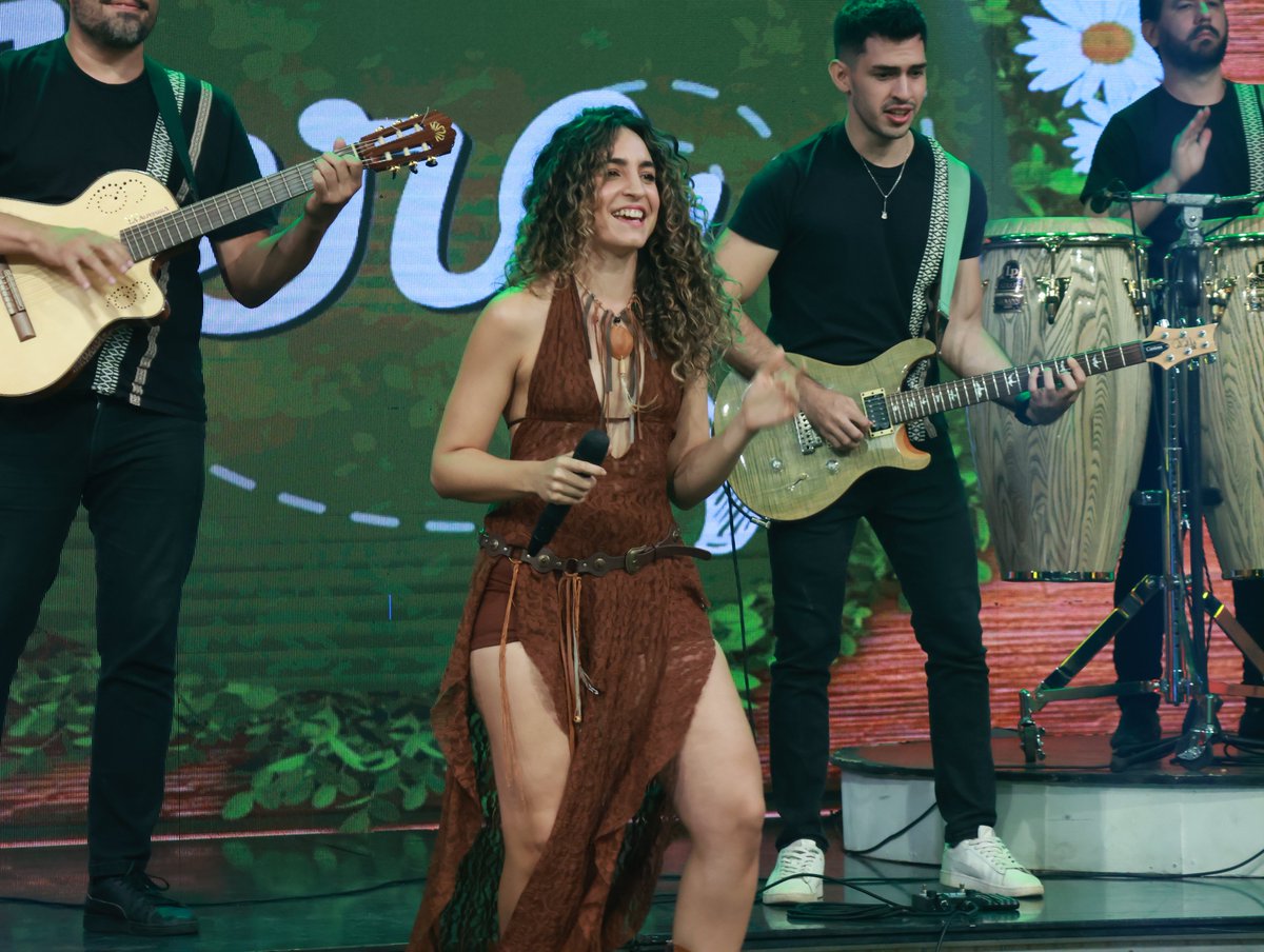 tererejerepy's tweet image. ¡Jajerokyke! ¡Seleccion de bandita con Dalma Ferreira y Bohemia Guarani! ¡PIPU! 

#tererejerepy por #telefuturopy