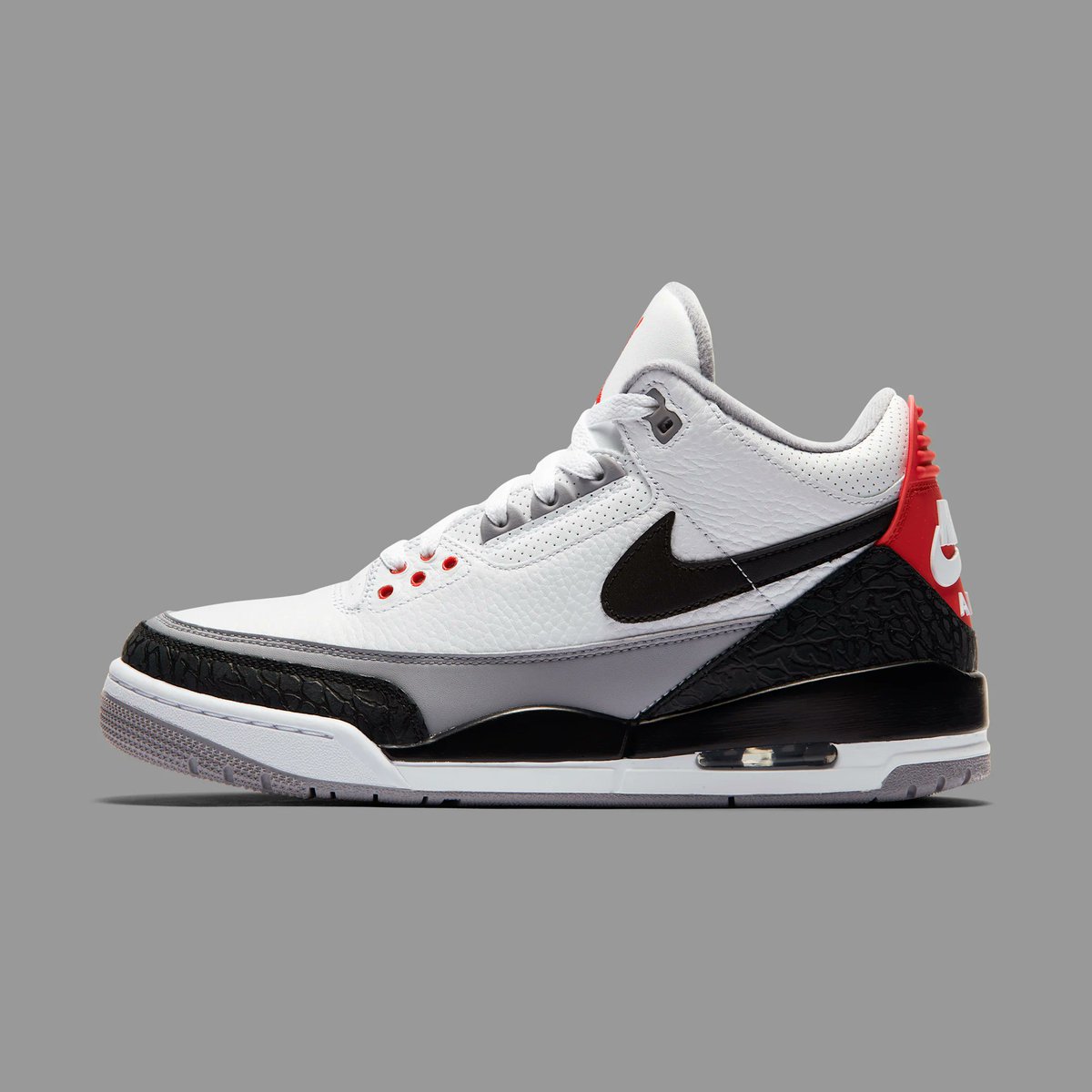 Sneaker Market RO tweet media