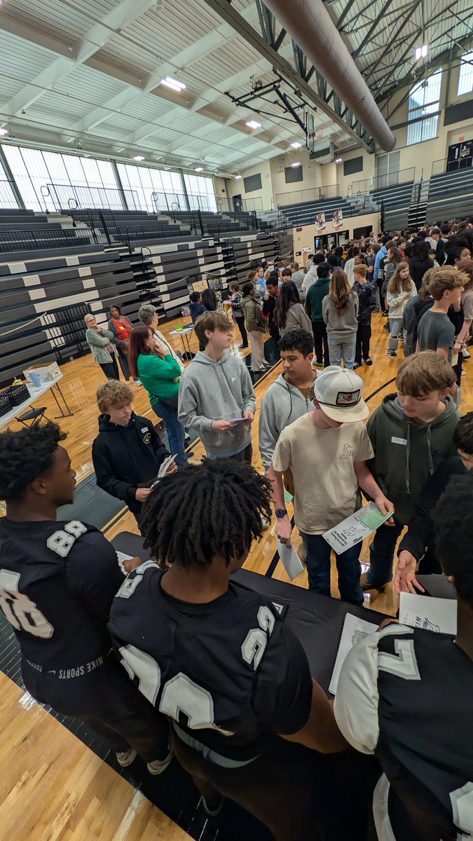 HOCO FOOTBALL tweet media