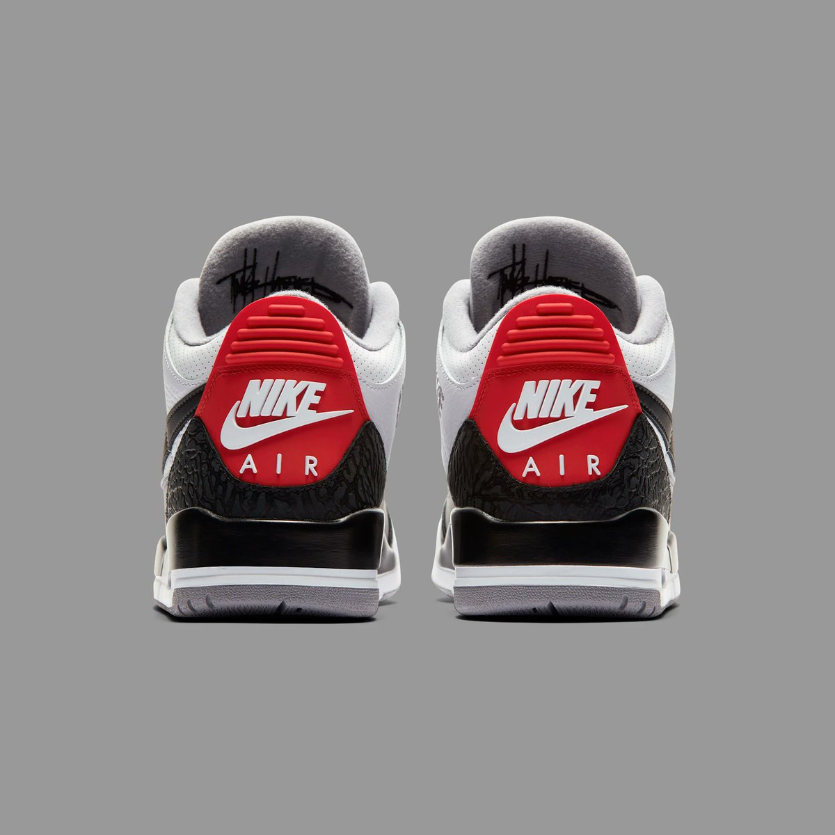 Sneaker Market RO tweet media