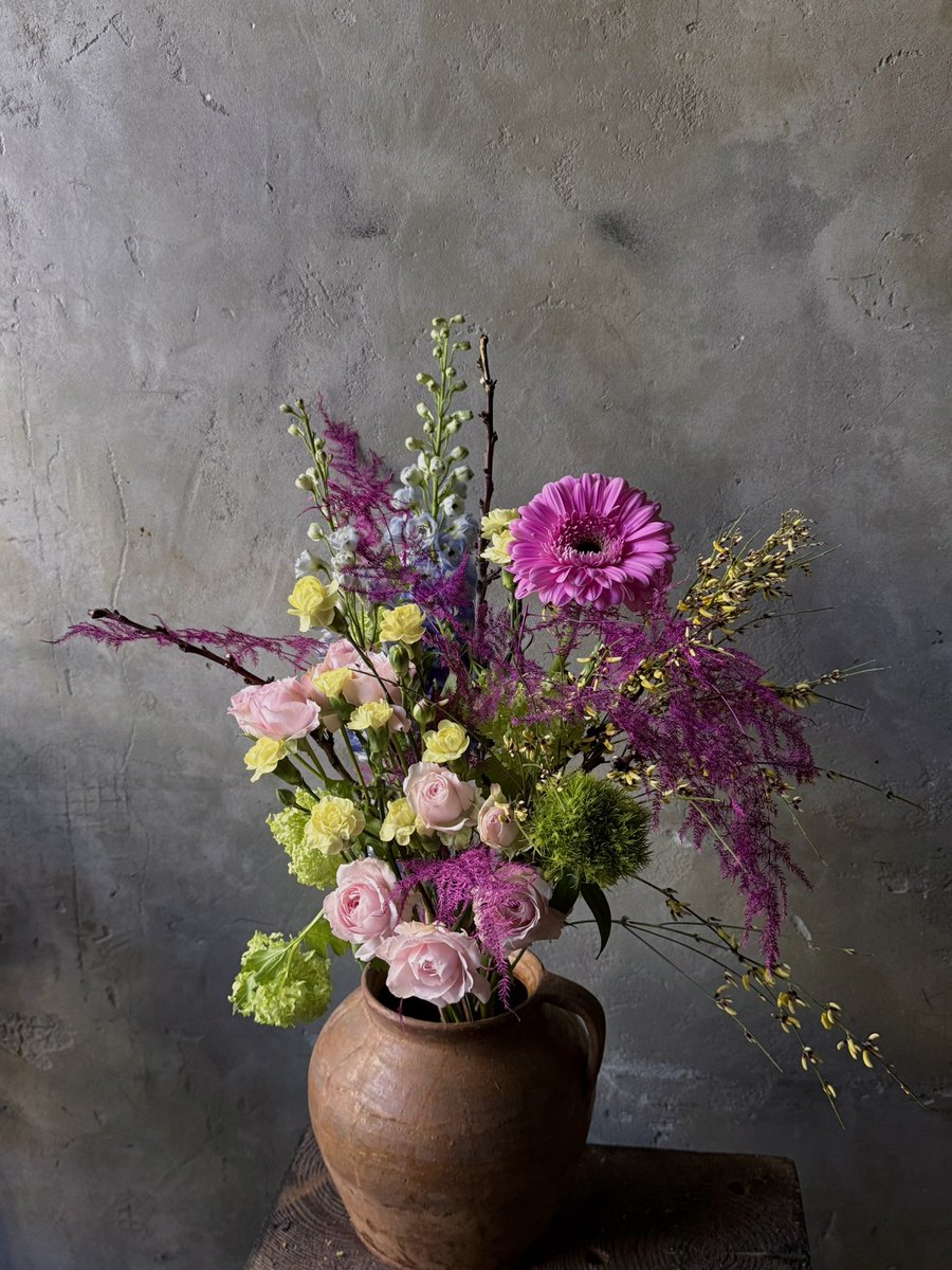 Даша з Херсона з трьома псами і з Данєю tweet media