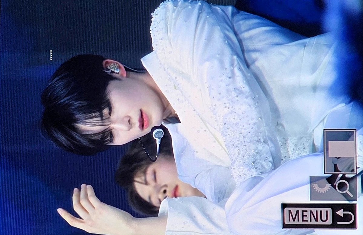 𝐅𝐄𝐕𝐄𝐑 tweet media