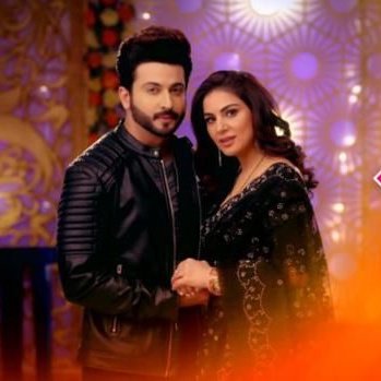 cybermirag57747's tweet photo. Choose one 
Kundali Bhagya  Or  Kumkum Bhagya https://t.co/d8630q5Wfx