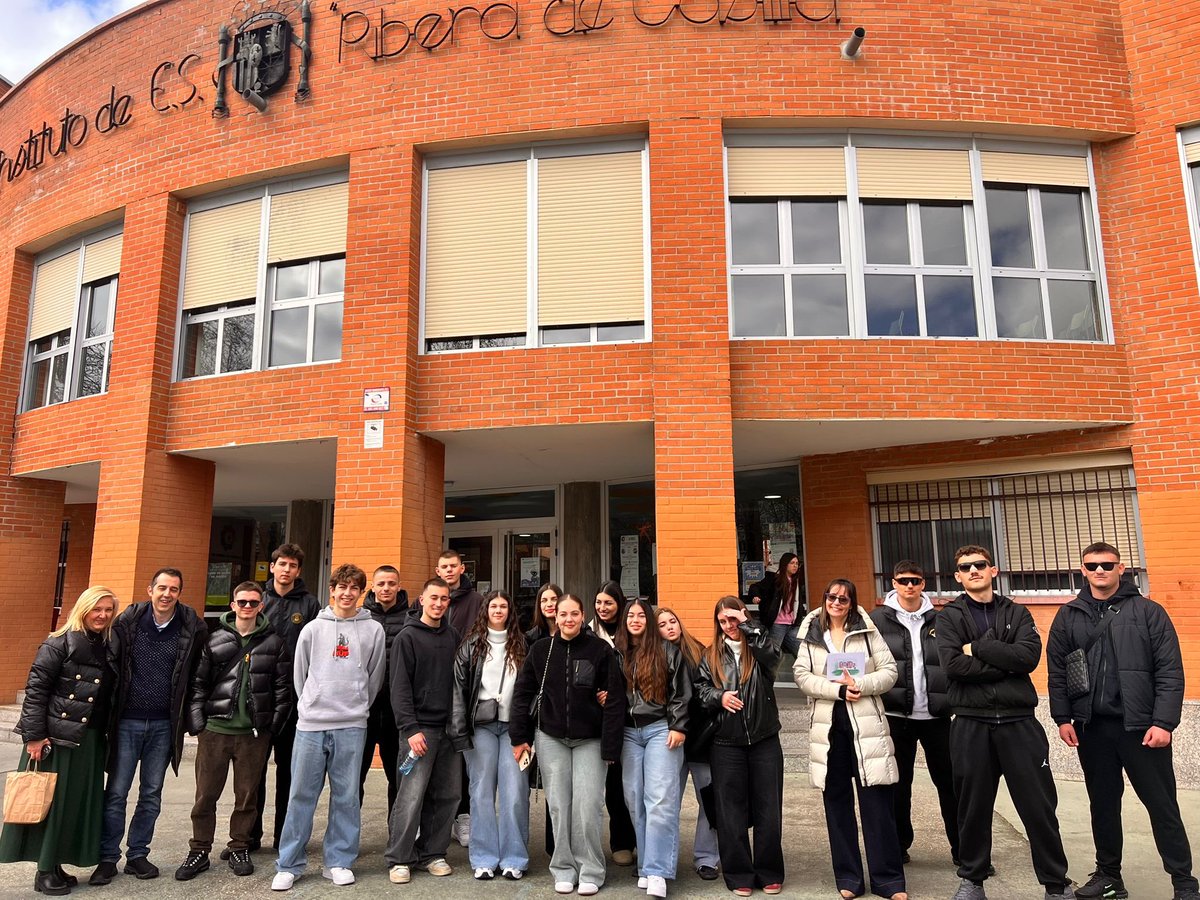 IES RiberadeCastilla tweet media