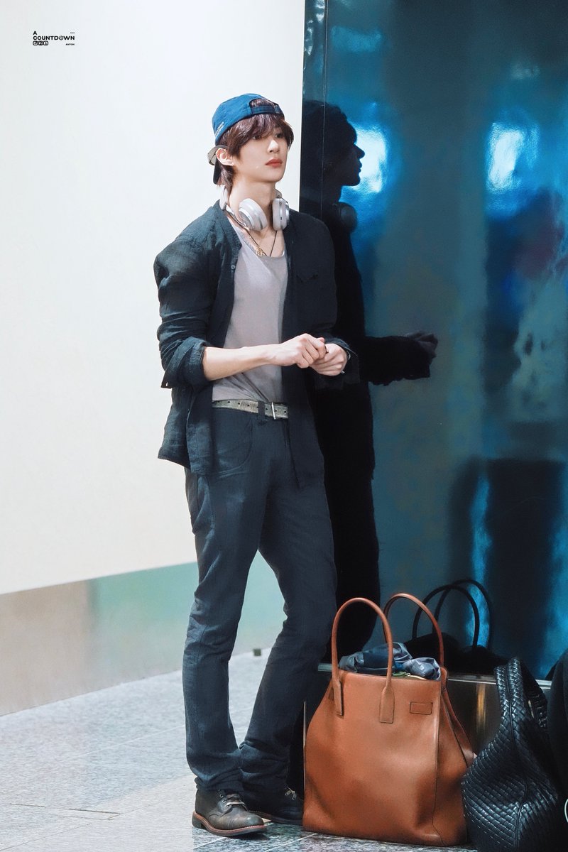 ACOUNTDOWN321 tweet media