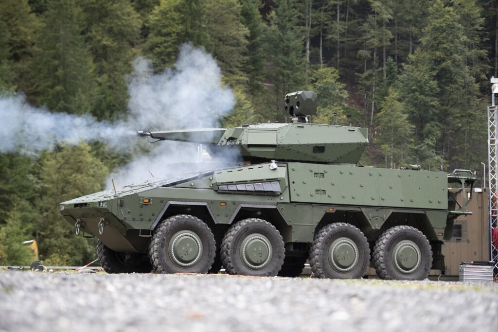 Drecas_2000's tweet photo. The Portuguese Army will be procuring Boxer Skyranger air defense vehicles via the EU's SAFE loans, according to the Minister of Defense, Nuno Melo. https://t.co/m90asGAoMt