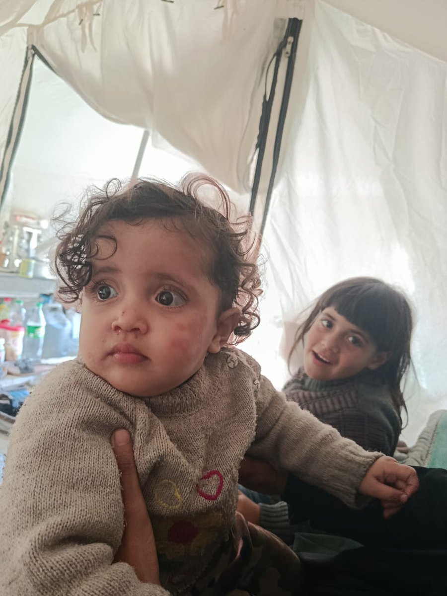 rnysn119667's tweet photo. Eid al-Fitr is just around the corner, and I'm so sad for my young children. I haven't received any donations for days. Please help me with $100 to buy them Eid clothes. Bring a smile to their faces. Share my post and support me🙏💔.
https://t.co/YXOyOza1wV https://t.co/RuvfLgvSIh
