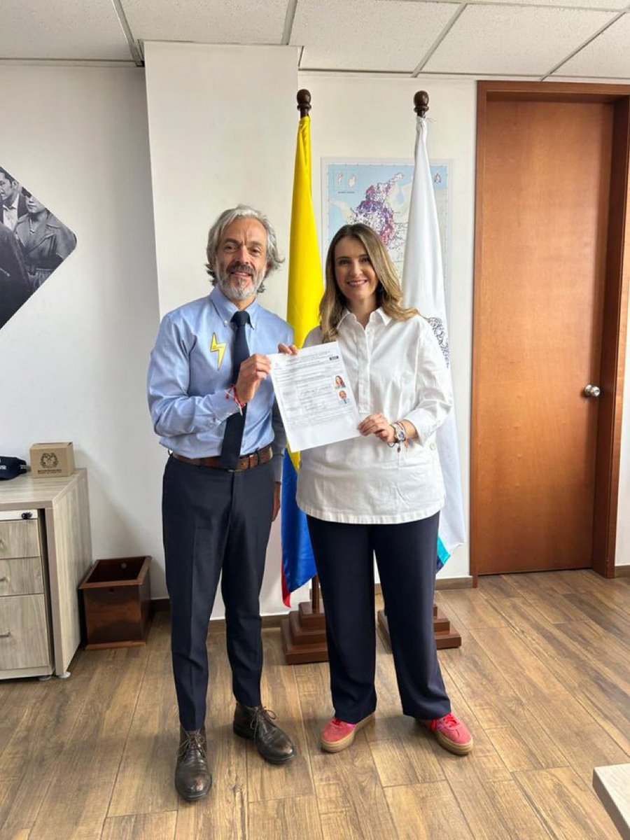 Sylvia Escovar tweet media