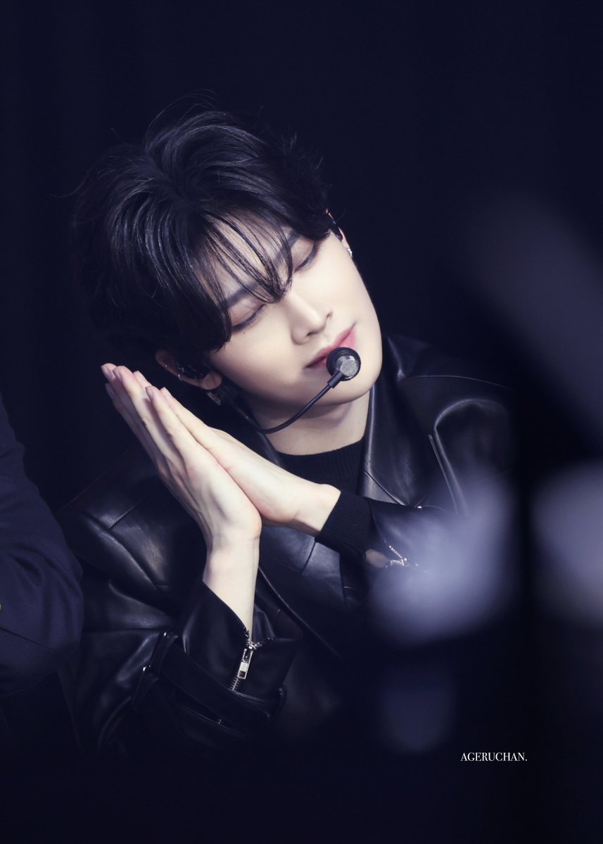 𝑨𝑮𝑬𝑹𝑼𝑪𝑯𝑨𝑵. tweet media