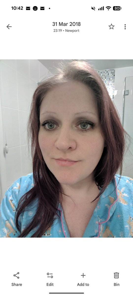 LauraVFoley's tweet photo. The best hair I could ever grow! As if I didn't want another baby enough, hair goals are strong https://t.co/NpahleNYy8