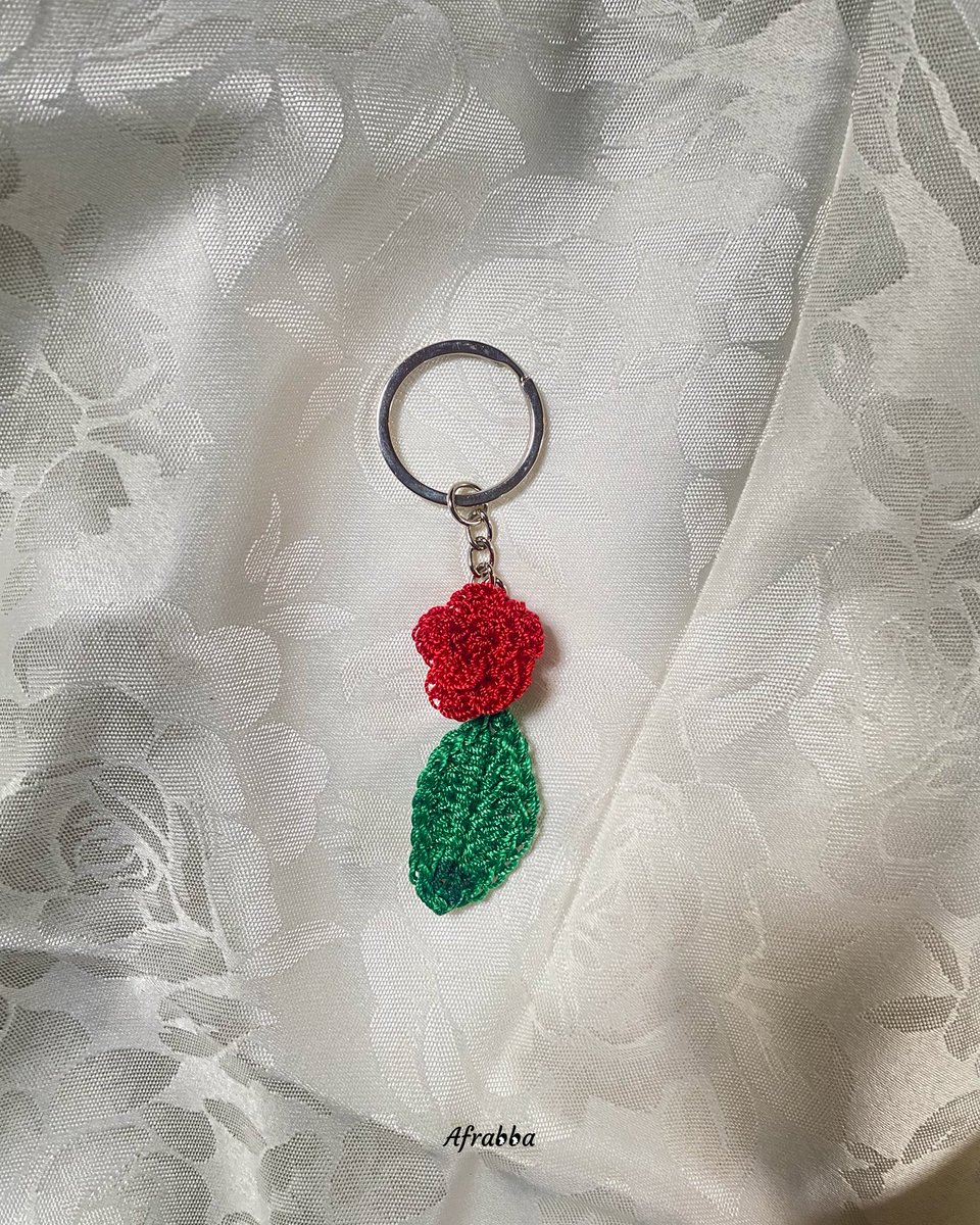 afrabba's tweet photo. Keychain alert!

#accessory #crochet https://t.co/Lg2MUUok5n