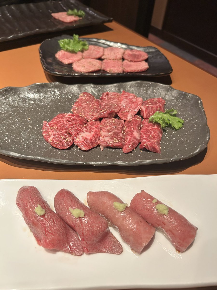 miimeroy's tweet photo. 今日は27歳経営者ぴとお高い焼肉行ってきた♡
気に入ってもらえて次は銀座のホテル招待してもらって、一緒にお泊まりしてくる🥹 https://t.co/C3Tvzc4LCN