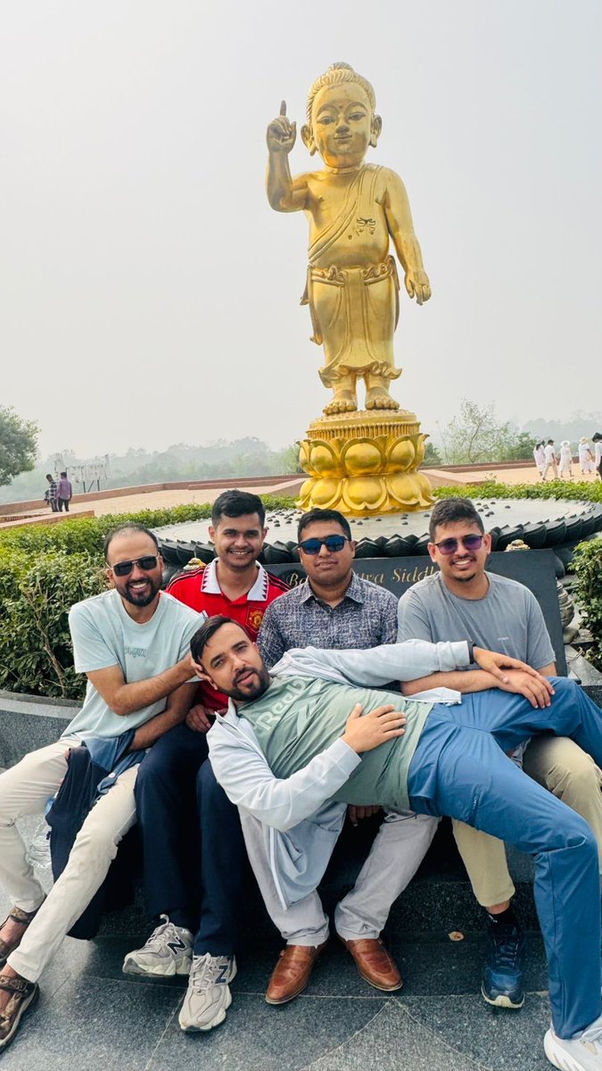 शब्दको खडेरी छ त्यसैले चित्र बोलोस भनियो 😜