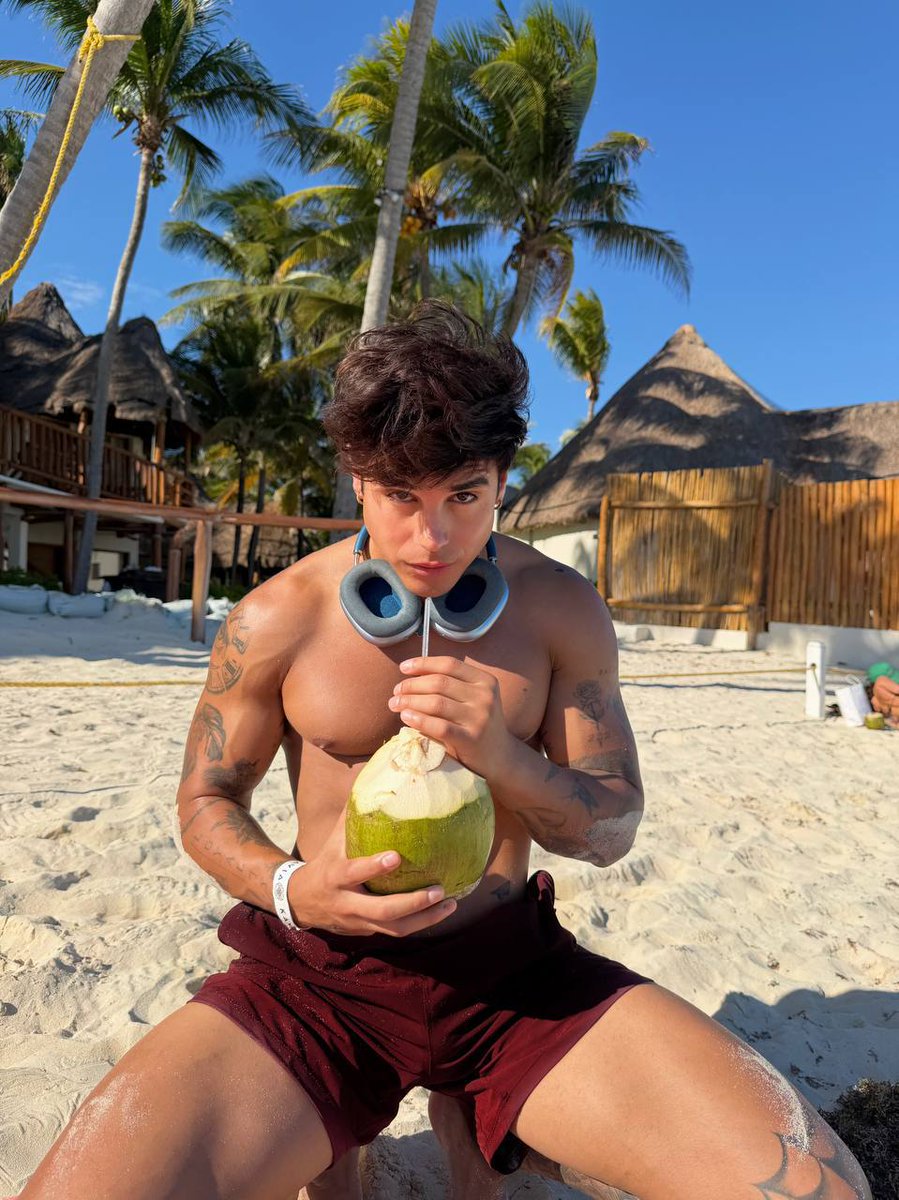 matichoa8 tweet media