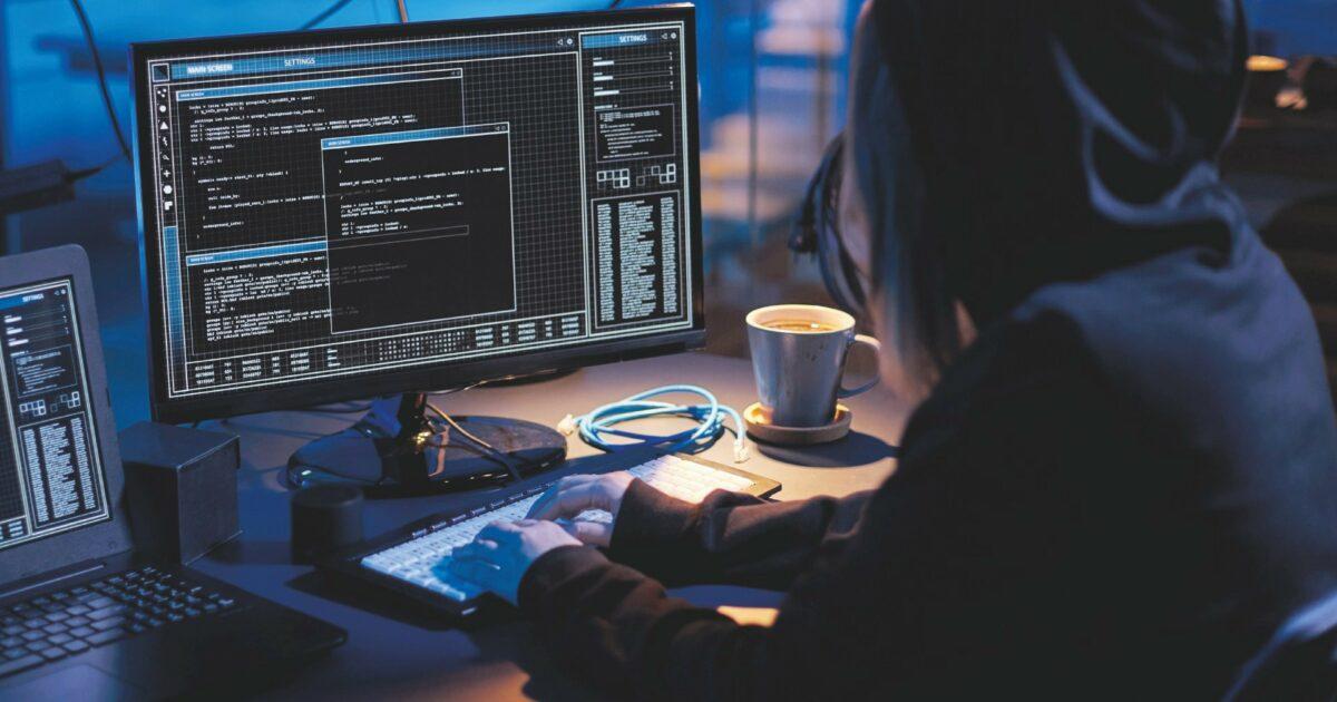 FQMagazine tweet media