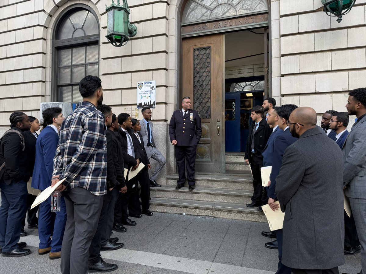 NYPD 32nd Precinct tweet media