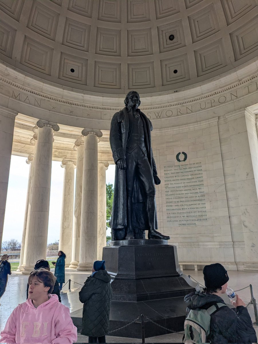 Andrew🦒 tweet media