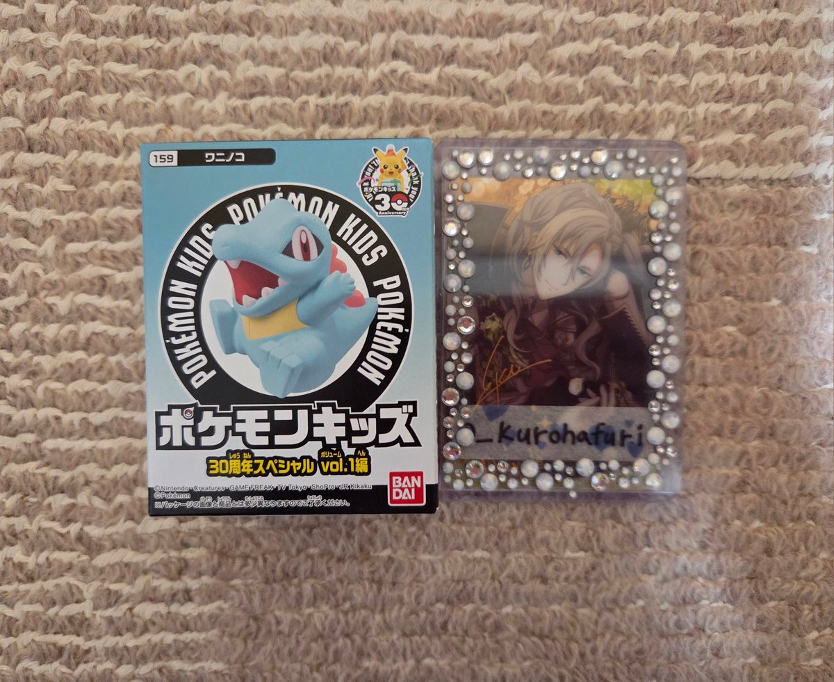 舞華@グッズ専用垢 tweet media