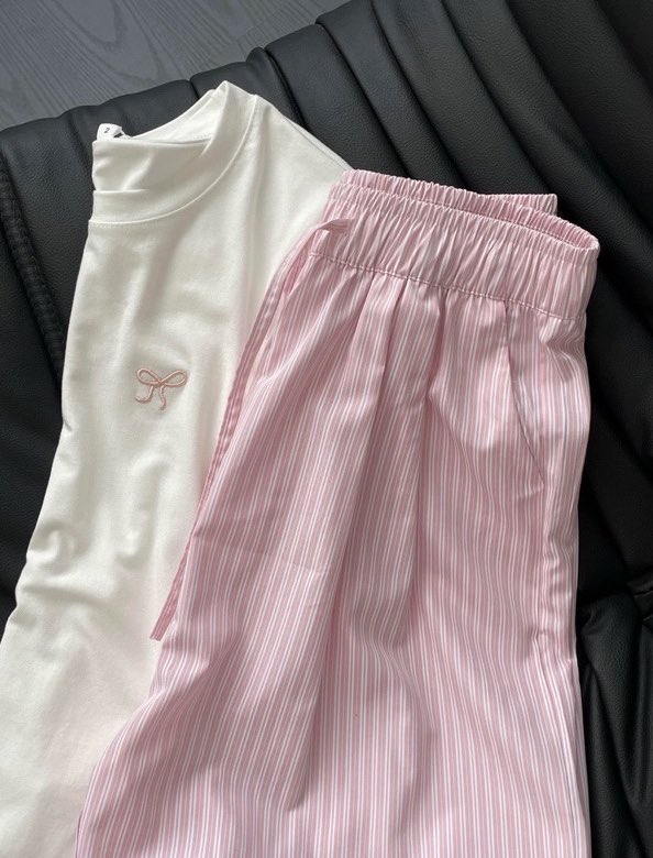 KucingSiOren's tweet photo. nadlyne stripe pants
https://t.co/JNRQTnx03v
ribbon top
https://t.co/YR2xI6HASC https://t.co/k6OfzeB8b7