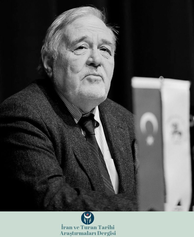irtad10's tweet photo. Hayatını bilime adamış, Türk tarihçiliğinin mihenk taşlarından, toplumumuzun sevgisine mazhar olmuş değerli hocamız Prof. Dr. İlber Ortaylı’nın vefatını büyük bir üzüntüyle öğrenmiş bulunuyoruz.
Merhuma Allah’tan rahmet; ailesine ve bilim camiasına başsağlığı diliyoruz. https://t.co/EM1Yvd08q0