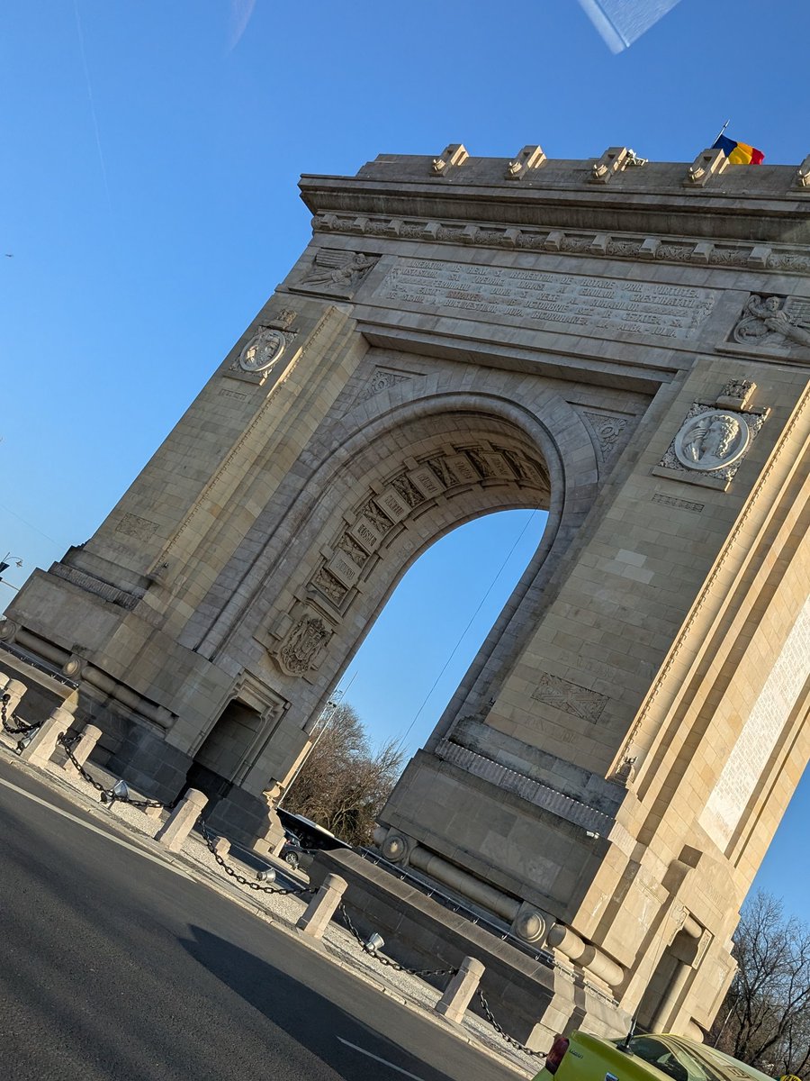 Speedbird Julie ✈️🍾🥂❤️⛸️ tweet media