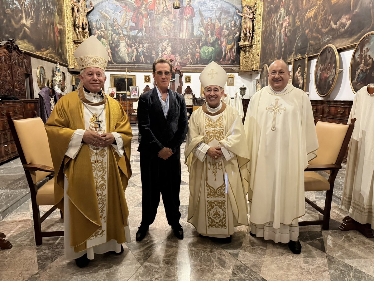 Mons. Ramón Castro tweet media