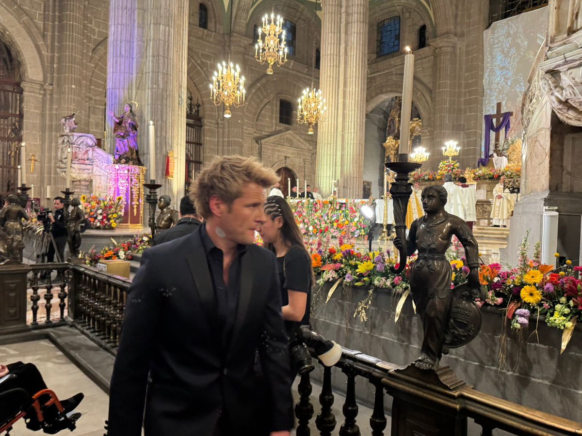 Mons. Ramón Castro tweet media