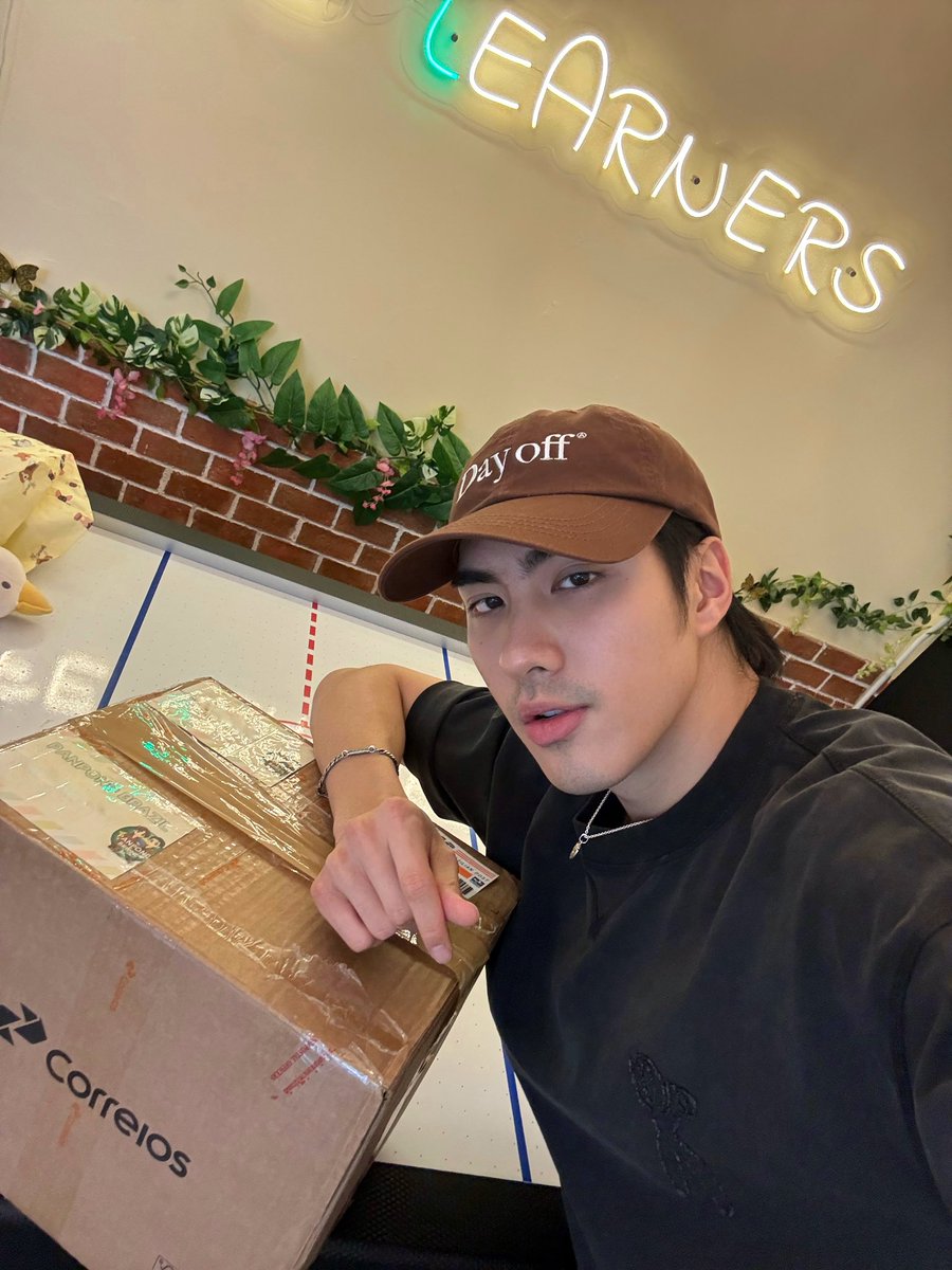 Parcel received. Obrigado, fãs do Brasil! 🙏🏻📦
#peterpanzz_w #ทิงเกอร์เบลของปีเตอร์แพน 🧚🏼‍♂️