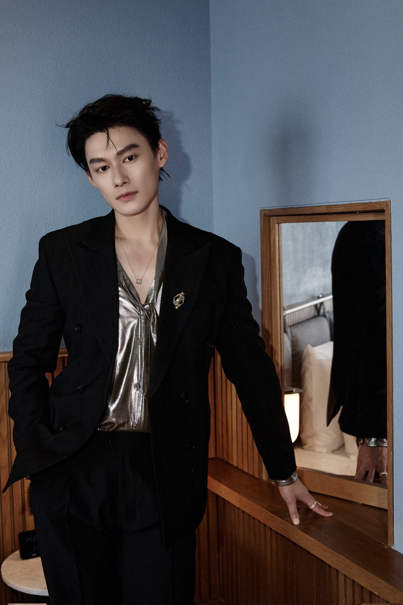 Let’s go to the party! 🍷 ​​​

#WangZhuoCheng #MariusWang
#วังจั๋วเฉิง #汪卓成 #왕탁성 #ワン・ズオチェン