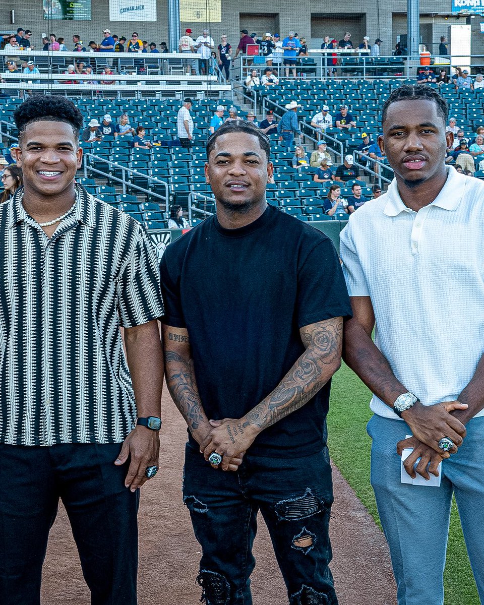 GuardsInsider tweet media