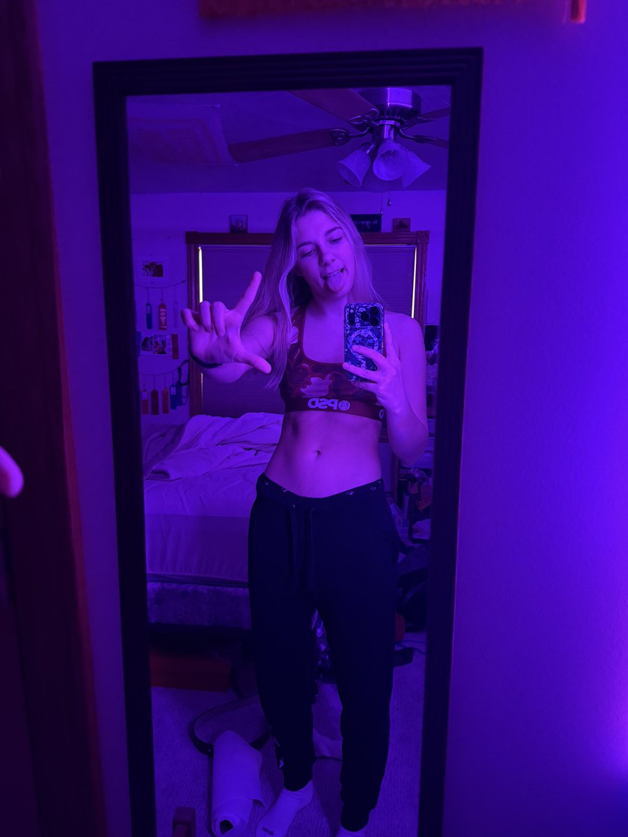 Goddess Tiffany tweet media