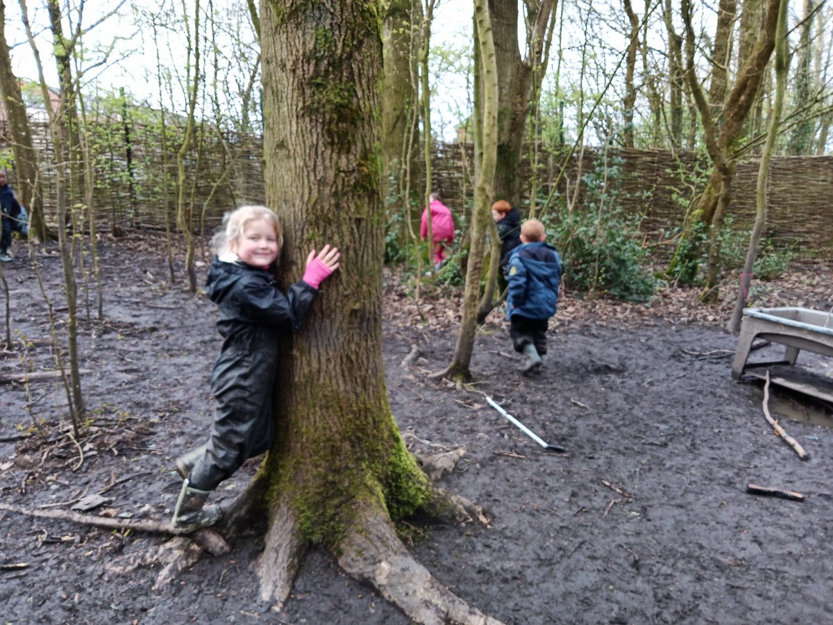 Miss Dennett tweet media