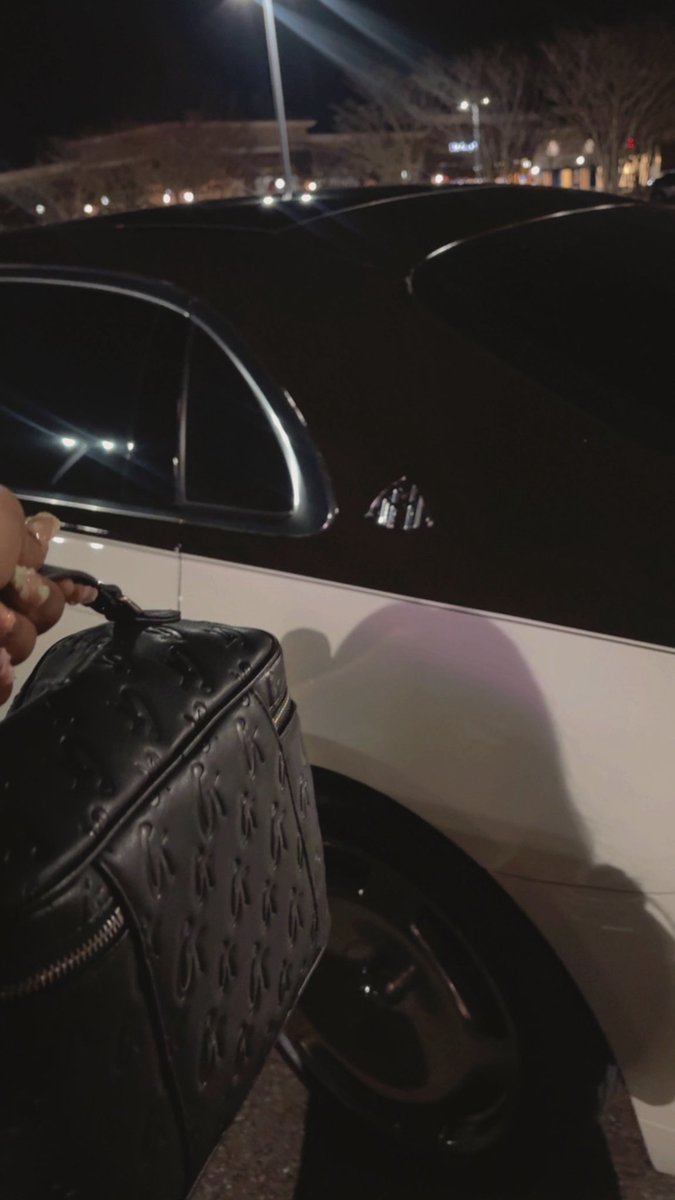 Mac Lovin tweet media