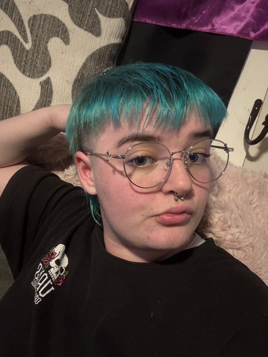 ✨Evie is getting worse🍊 tweet media