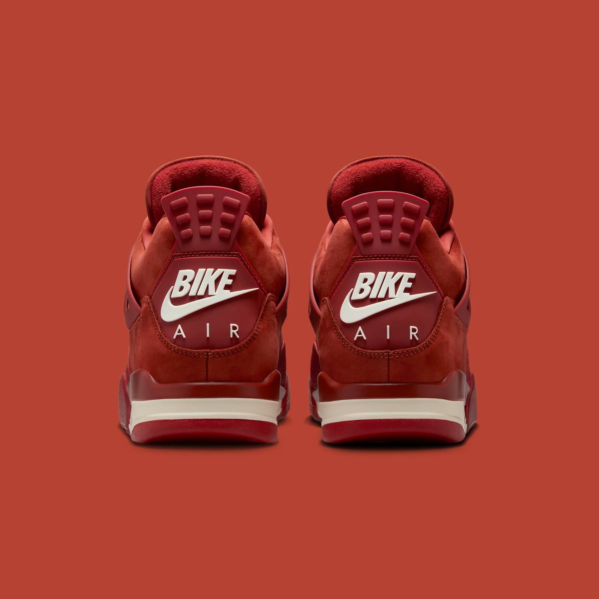 Sneaker Market RO tweet media