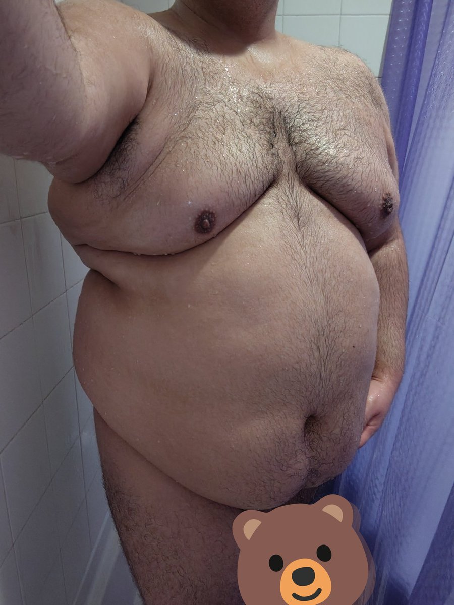 thenewremi's tweet photo. I'm in the shower, what do you want? https://t.co/staD8XqPQK