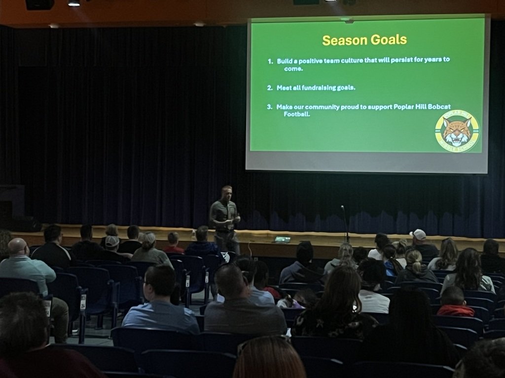 PHMS_Bobcats's tweet photo. What a great turnout for the PHMS football interest meeting! We can’t wait to see the Bobcats take the field for our inaugural season. Team 1 starts here!  If you couldn't attend and are interested in trying out, please reach out to Coach Hillis at hillisb@rcschools.net 🏈💚🐾 https://t.co/EeYBR5DJAQ