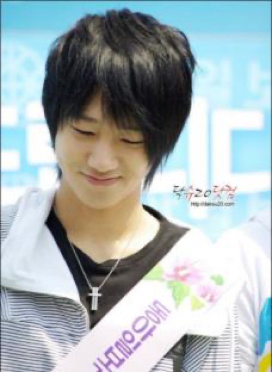 この時の애송이からしか得られない栄養があるよね
このえそんくんかわいすぎて多分歴代のスマホ全部何枚かずつ保存されてるわ
おやすみ🌙いい夢見ようね