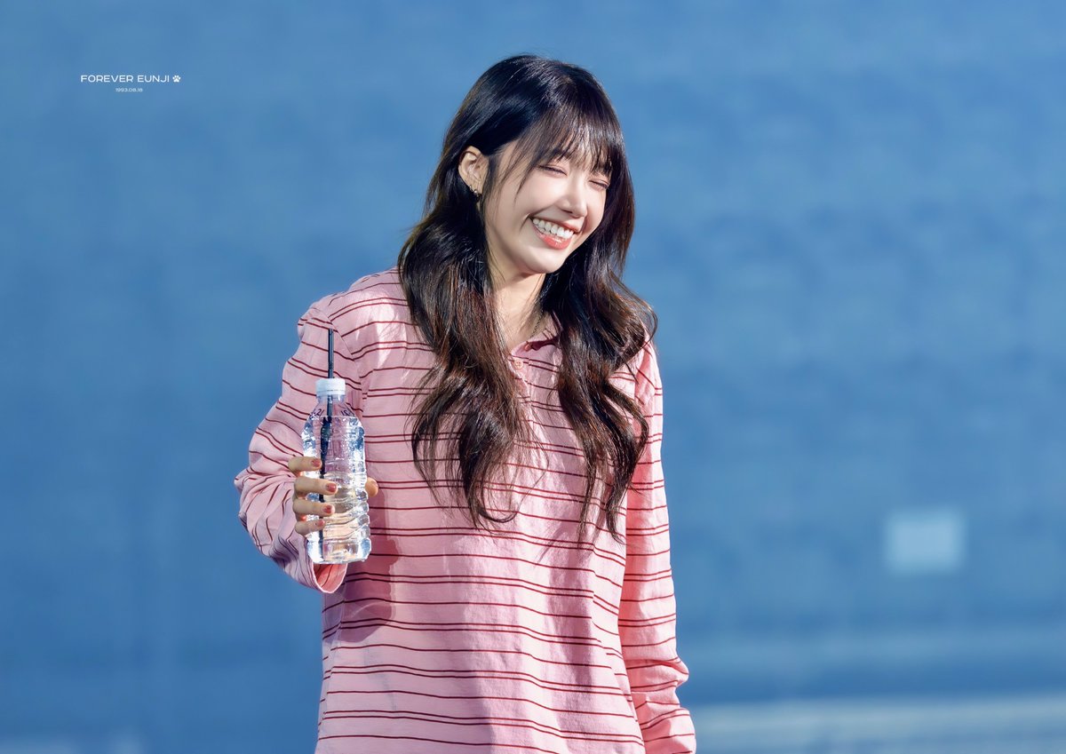 Forever__Eunji's tweet photo. 260222 The Origin : Apink SoundCheck 🎧

@Apinkjej 🐶✨

아픈곳 없이 늘 건강하기를 🥺

#Apink #에이핑크 #정은지 #은지 #郑恩地 https://t.co/eJsWKxshcU
