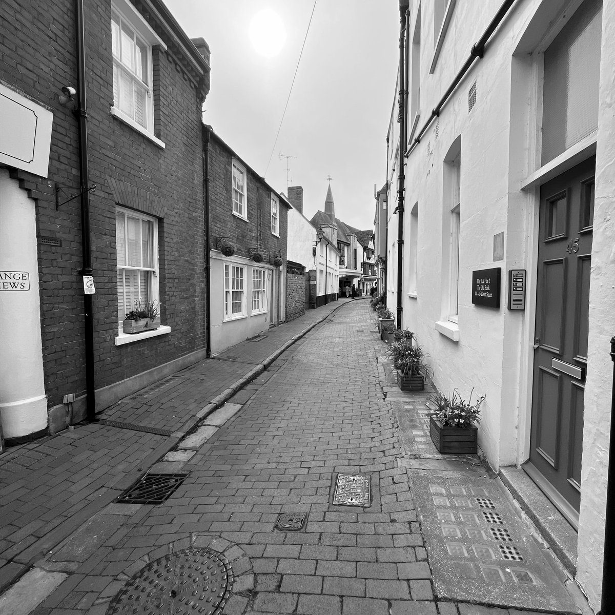 Litstable tweet media