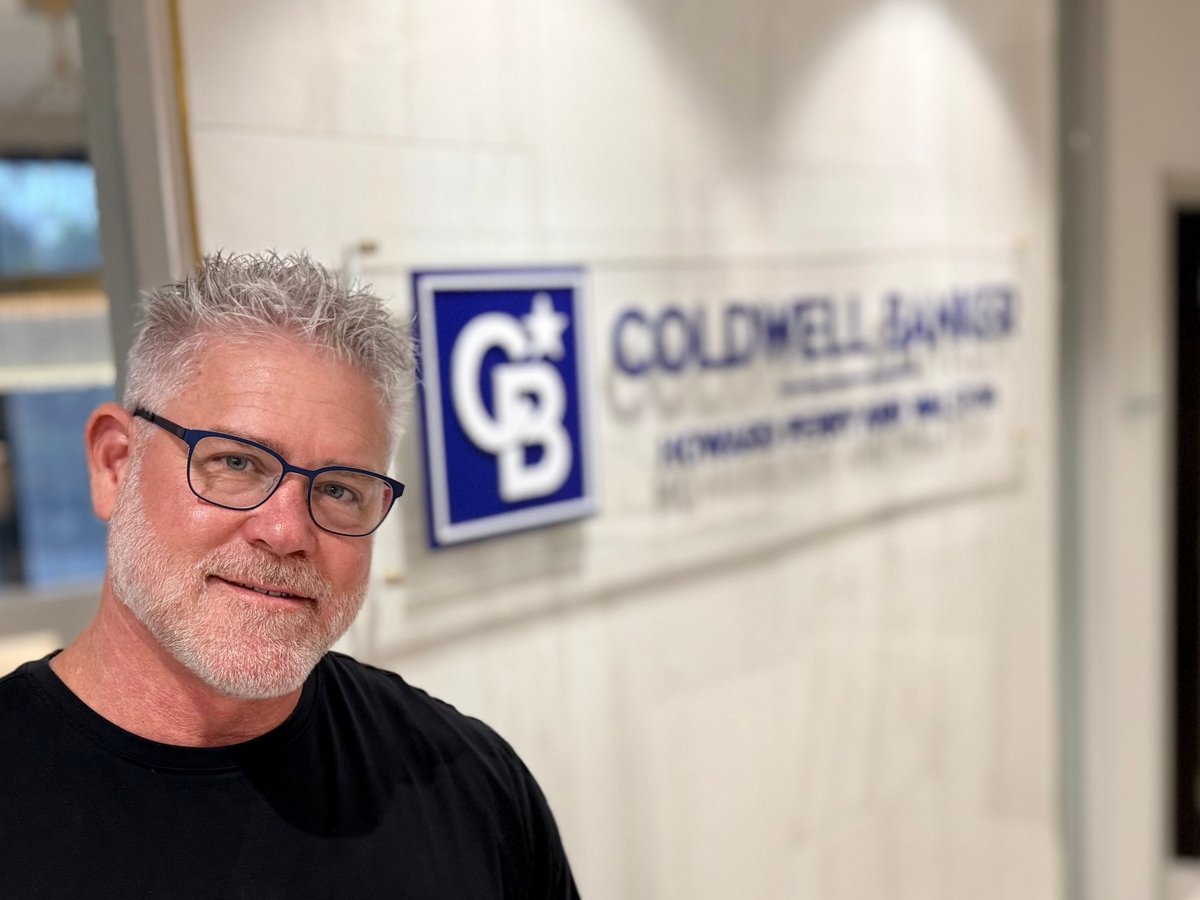 joncmcbride's tweet image. The right brokerage doesn’t just support your business — it shapes it.

Grateful every day for the culture, collaboration, and leadership at Coldwell Banker HPW.
If you’re a REALTOR® thinking about your next move, let’s talk.

#RealtorLife #CBHPW #LevelUp